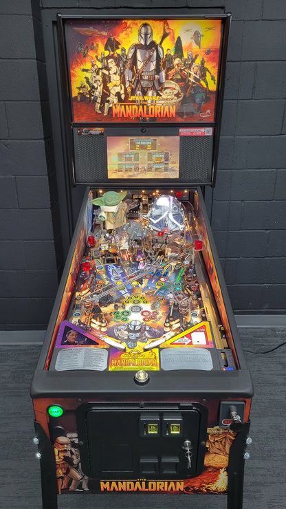 Stern Mandalorian Premium Pinball HUO