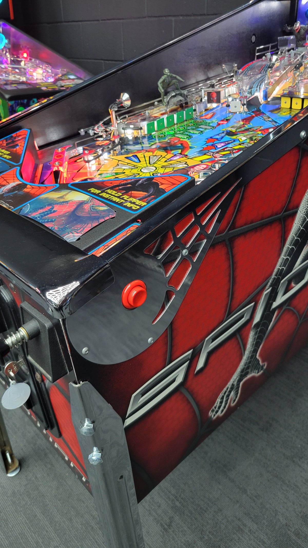 Stern Black Spider Man Edition Pinball HUO
