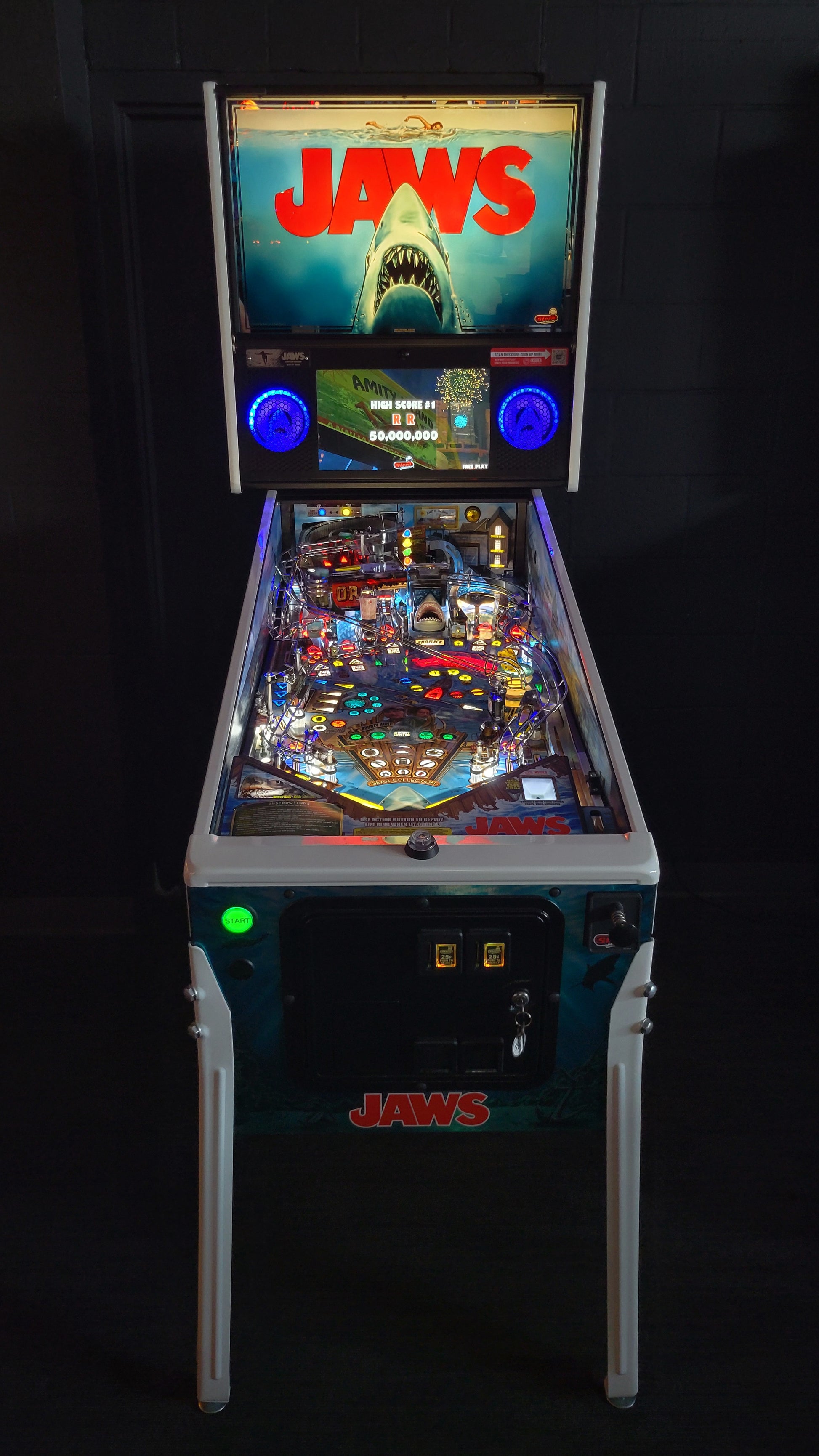 Stern Jaws LE Pinball HUO