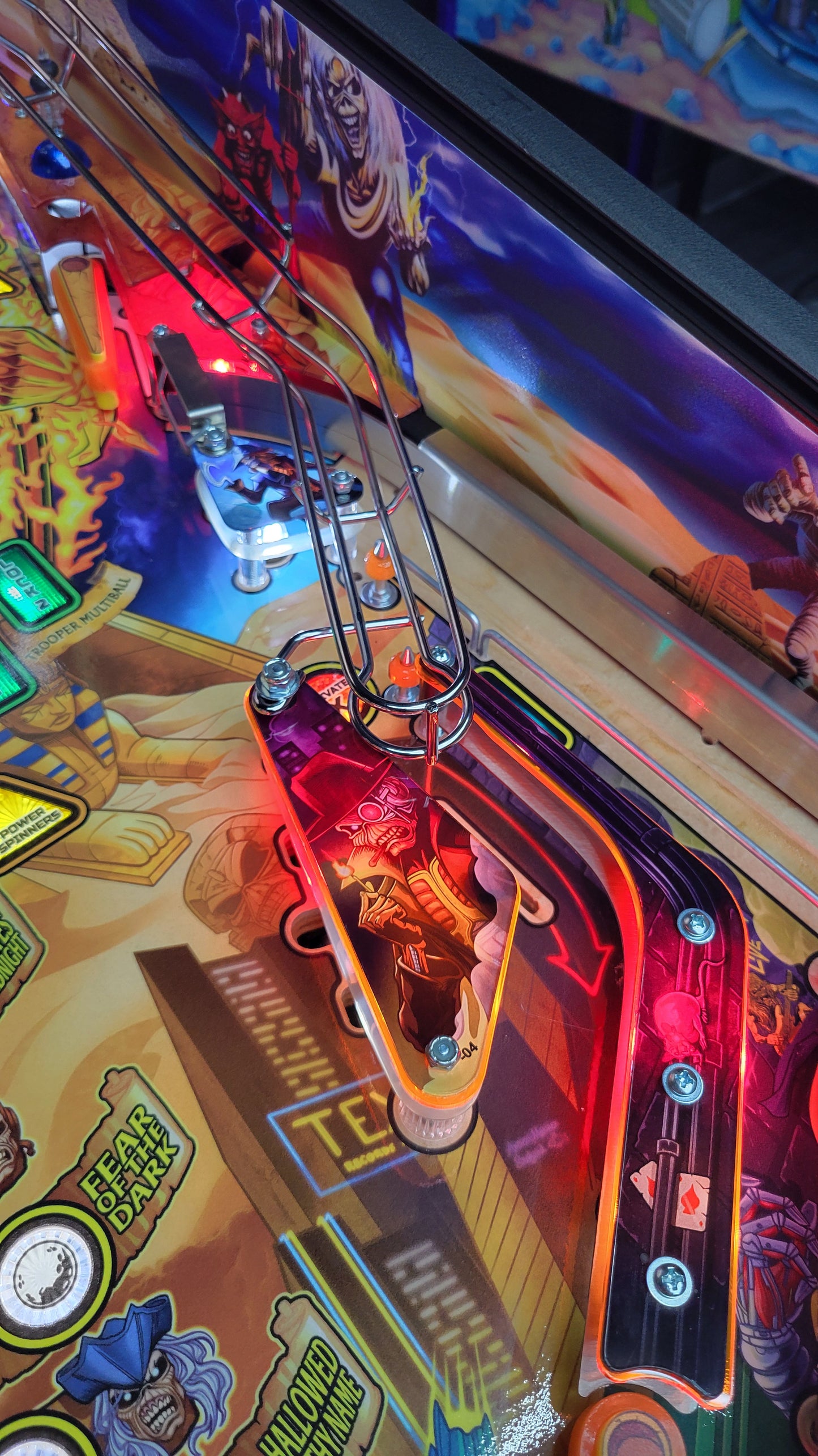 Stern Iron Maiden Premium Pinball HUO
