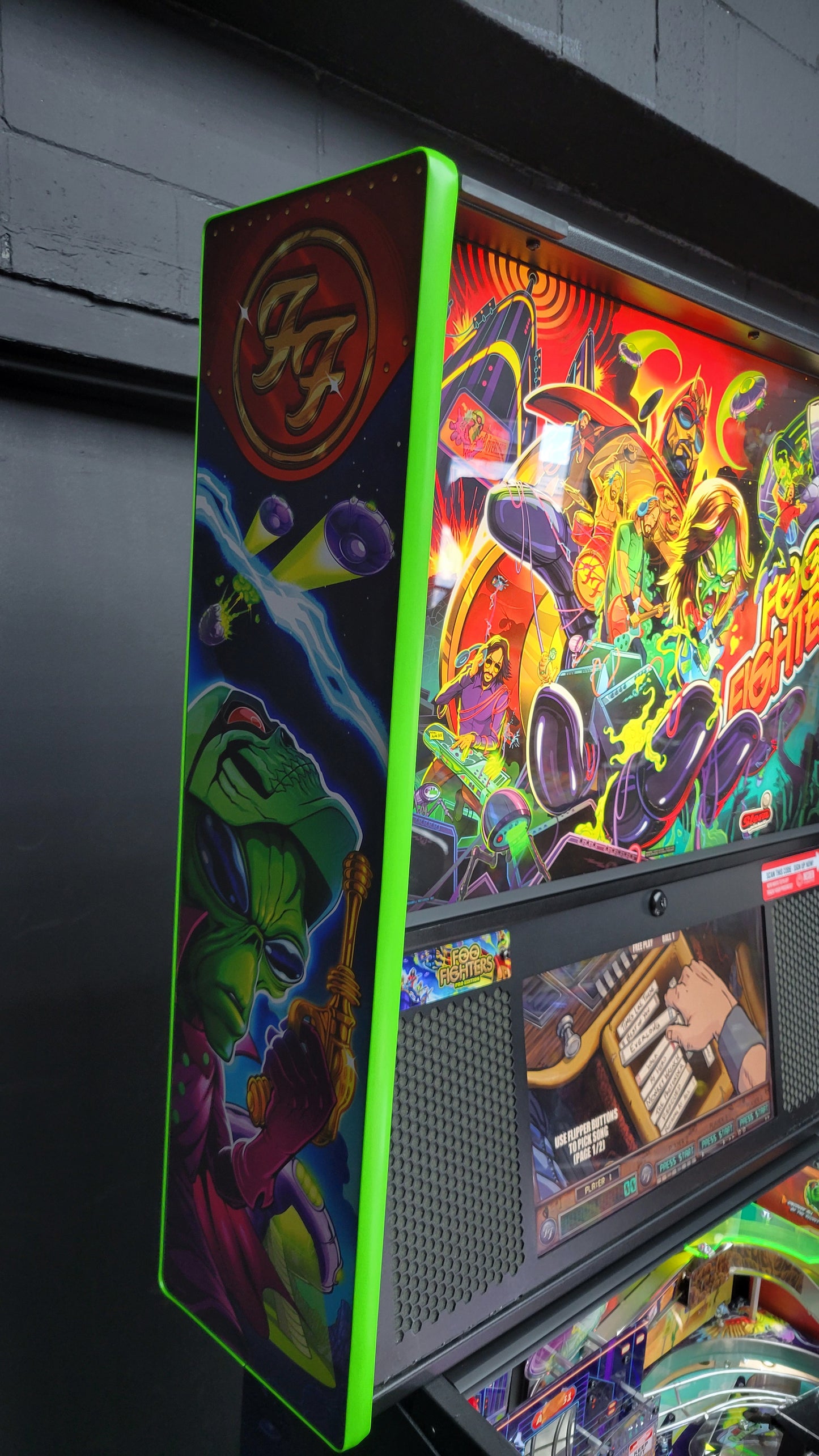 Stern Foo Fighters Pro Pinball