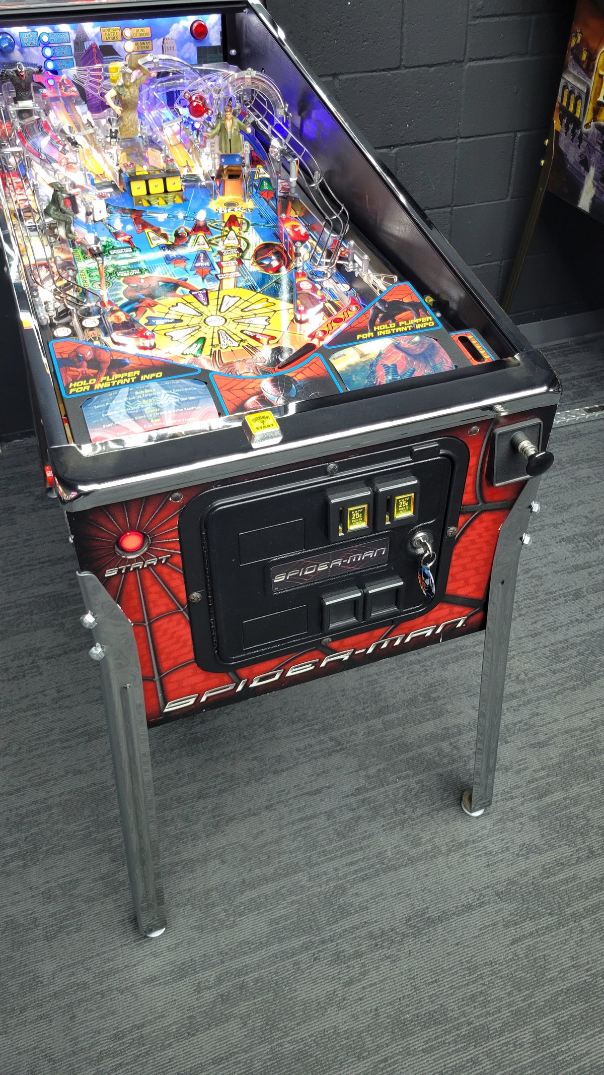 Stern Black Spider Man Edition Pinball HUO