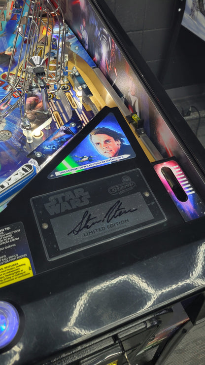 Star Wars LE Pinball with Official R2D2 Stern Topper