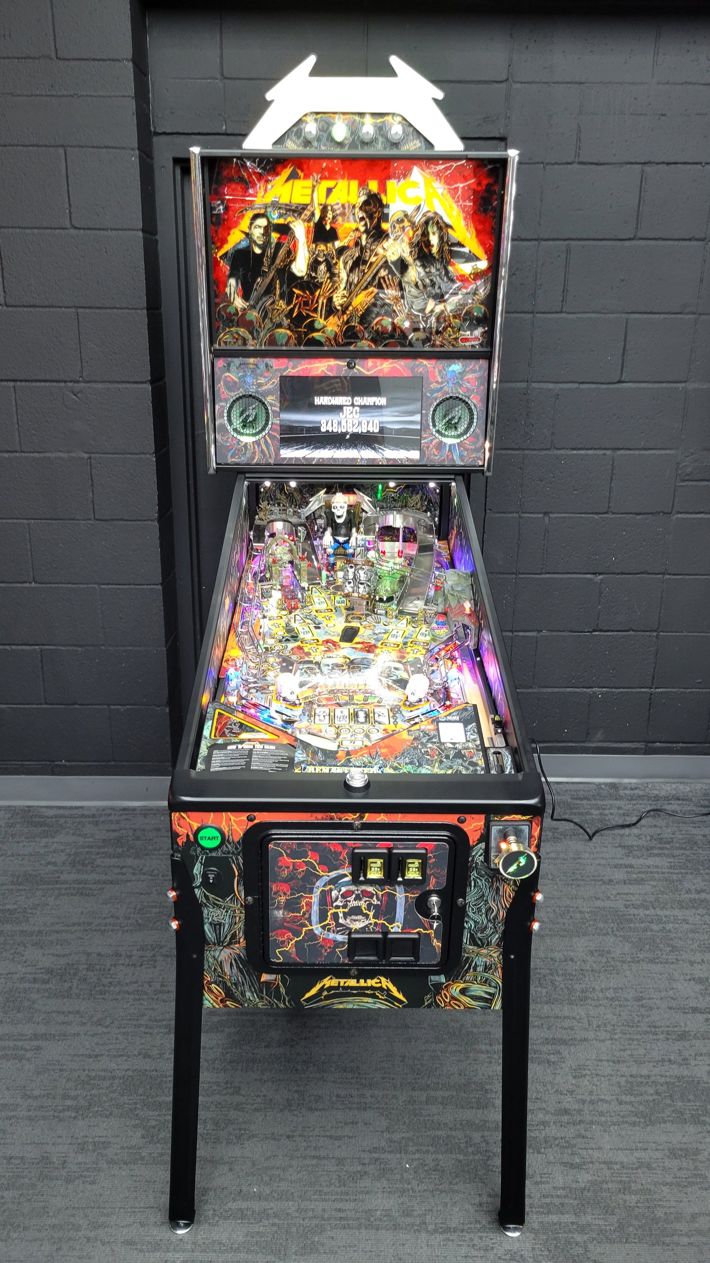 Stern Metallica Remastered LE Pinball HUO