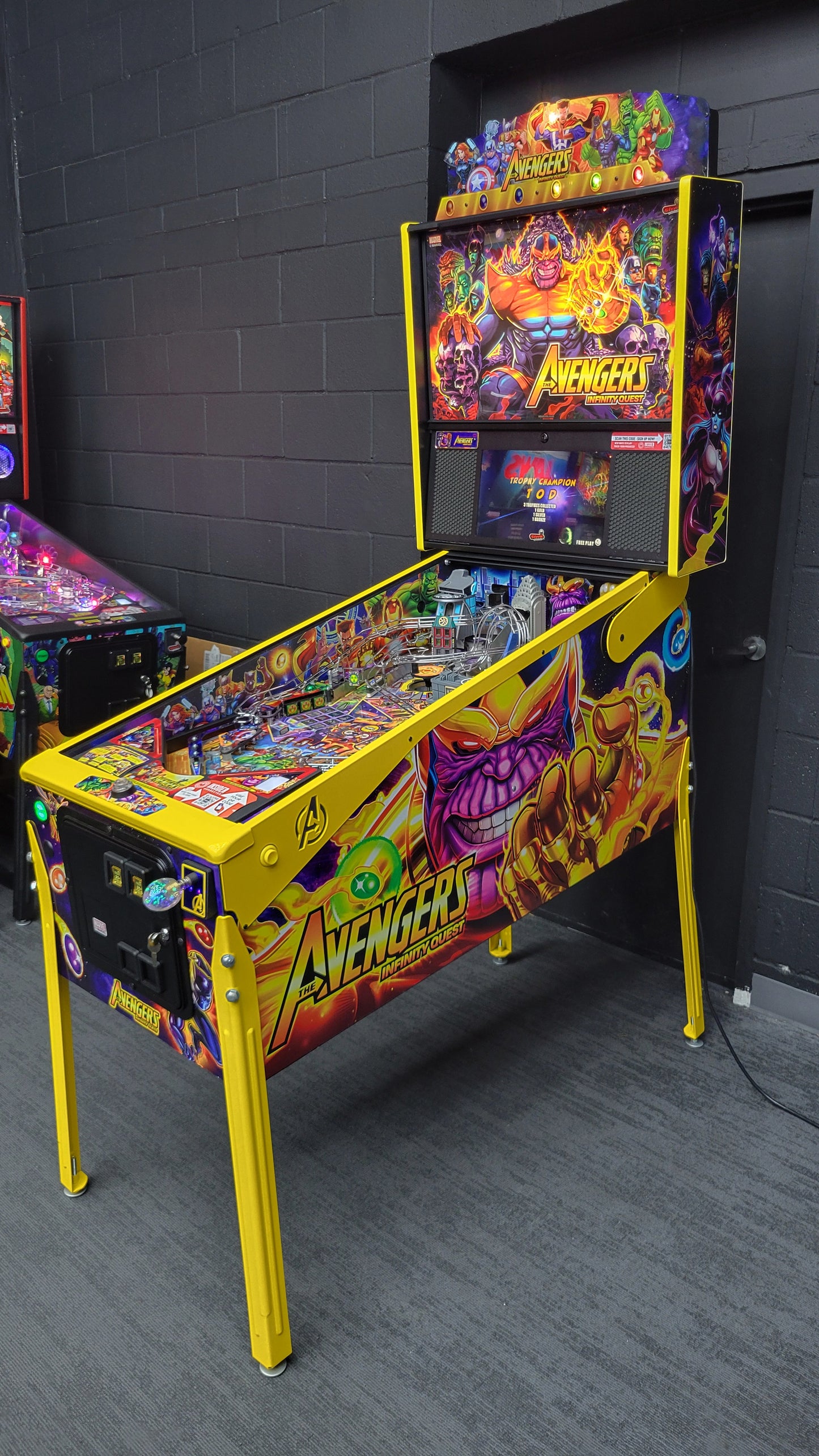 Stern The Avengers Infinity Quest Premium Pinball HUO