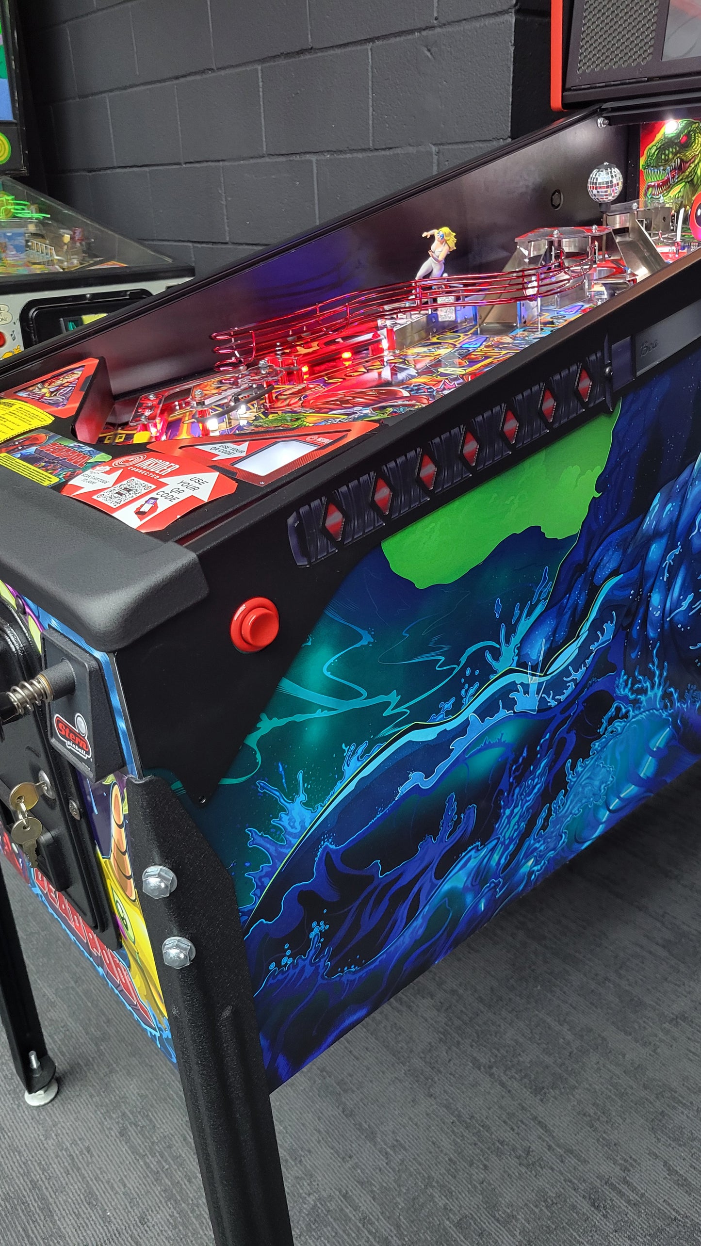 Deadpool Premium pinball by Stern