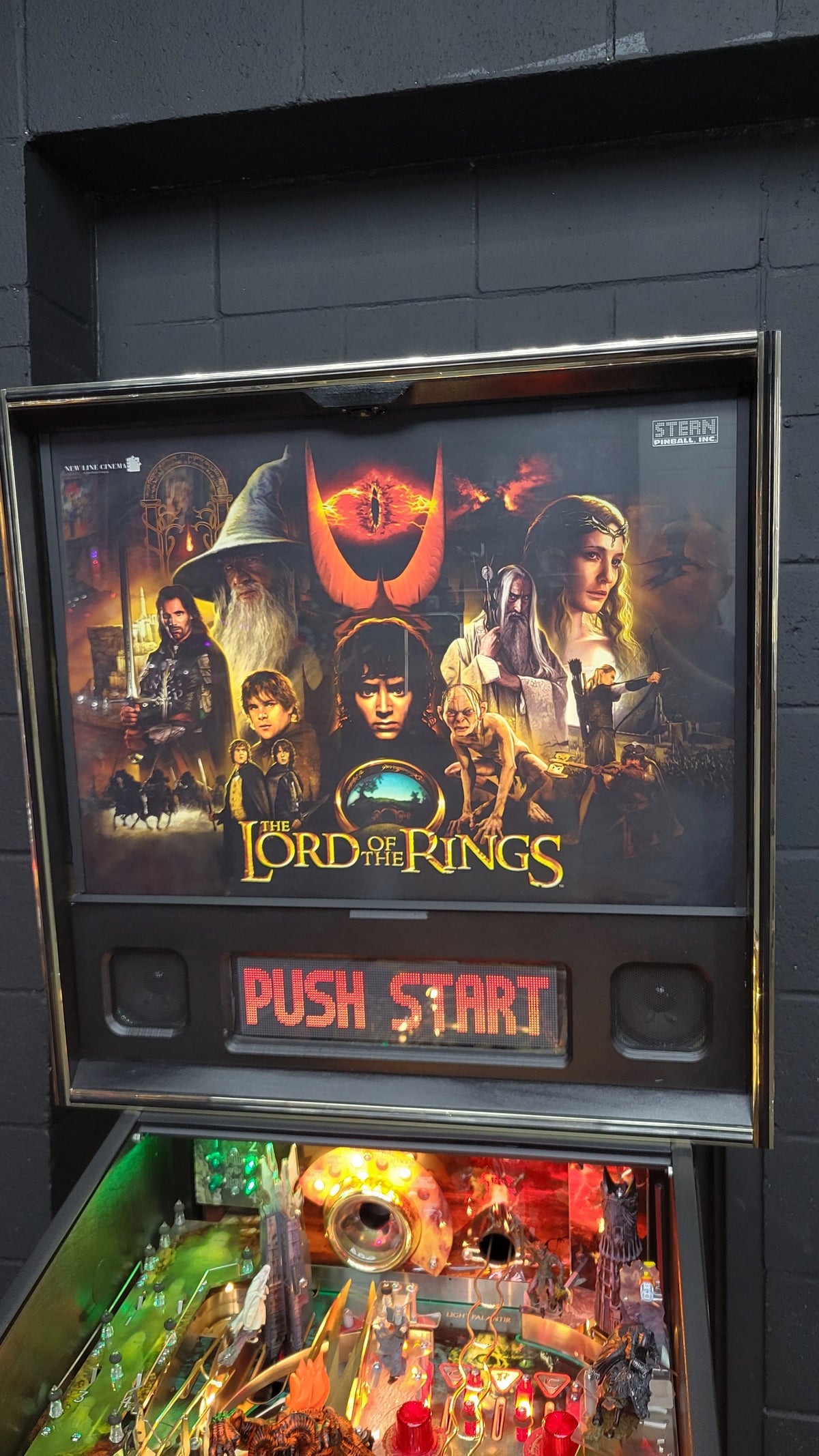Stern Lord Of The Rings Pinball HUO