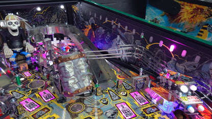 Stern Metallica Remastered Premium HUO Pinball