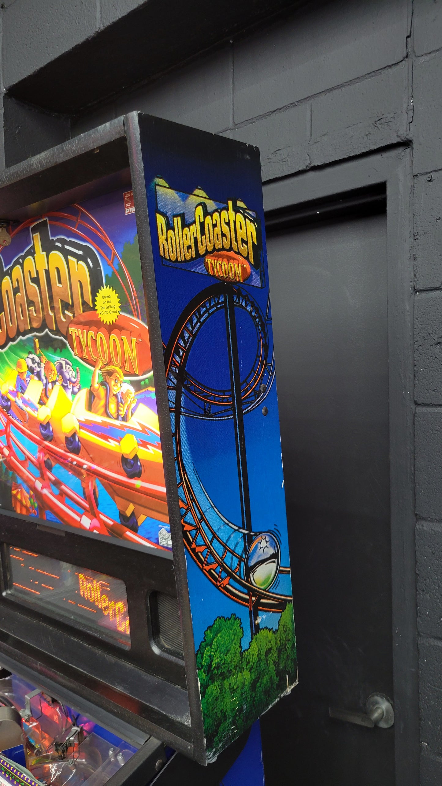 Stern RollerCoaster Tycoon Pinball