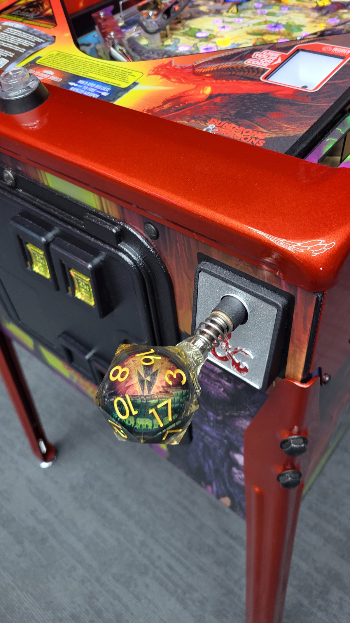 Stern Dungeon & Dragons The Tyrants Eve LE Pinball HUO