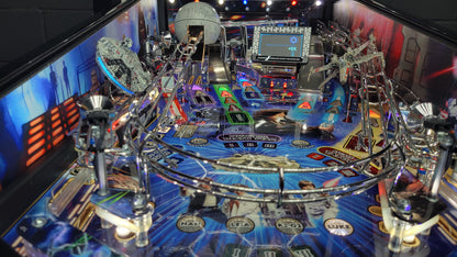 Star Wars LE Pinball with Official R2D2 Stern Topper