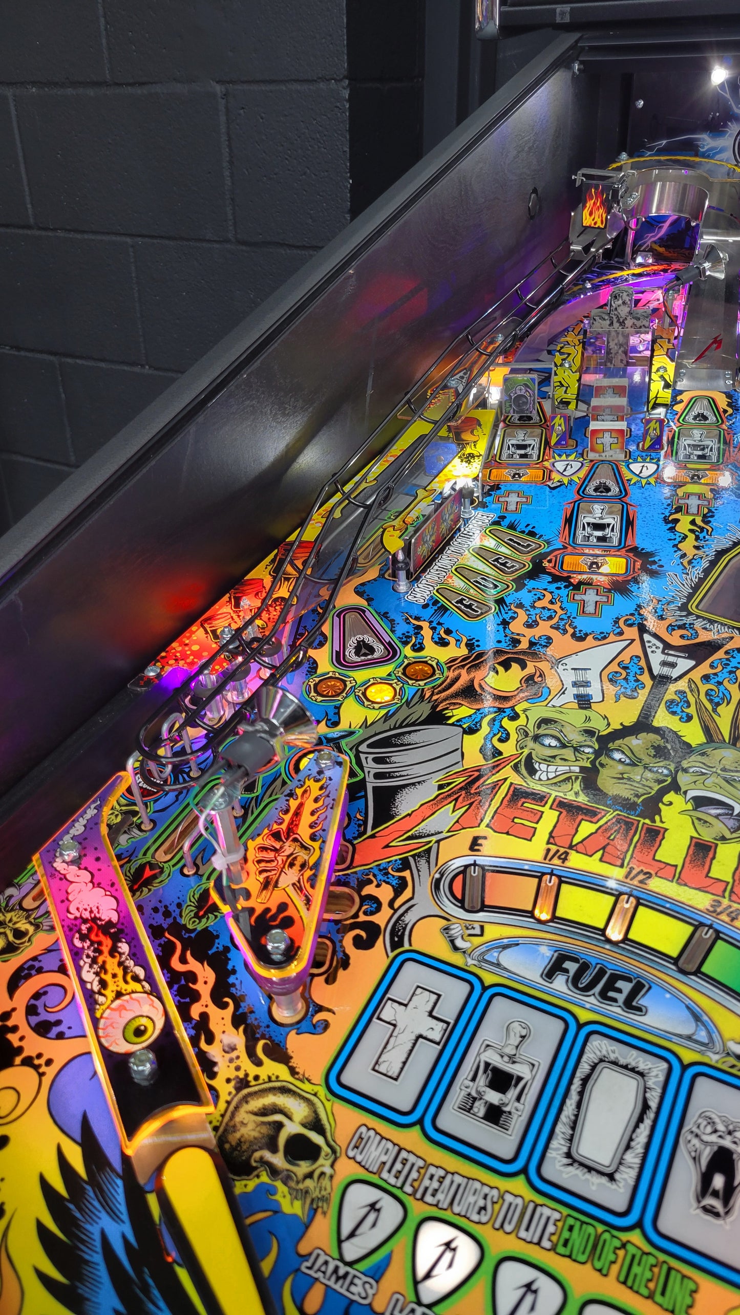 Stern Metallica Premium Vault Pinball