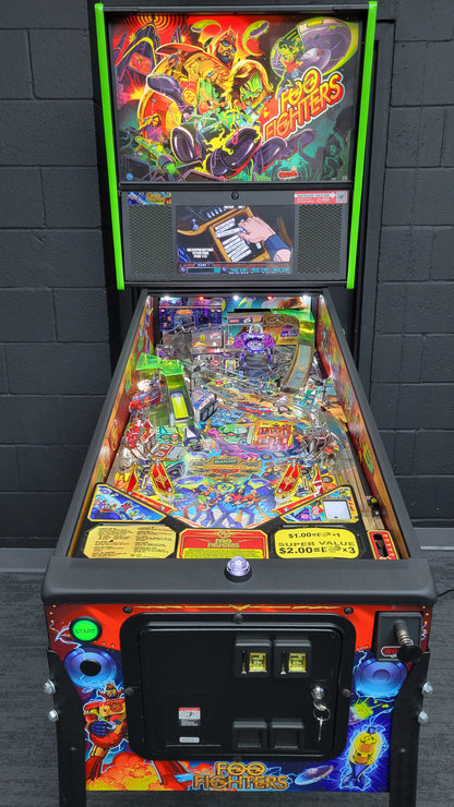 Stern Foo Fighters Pro Pinball