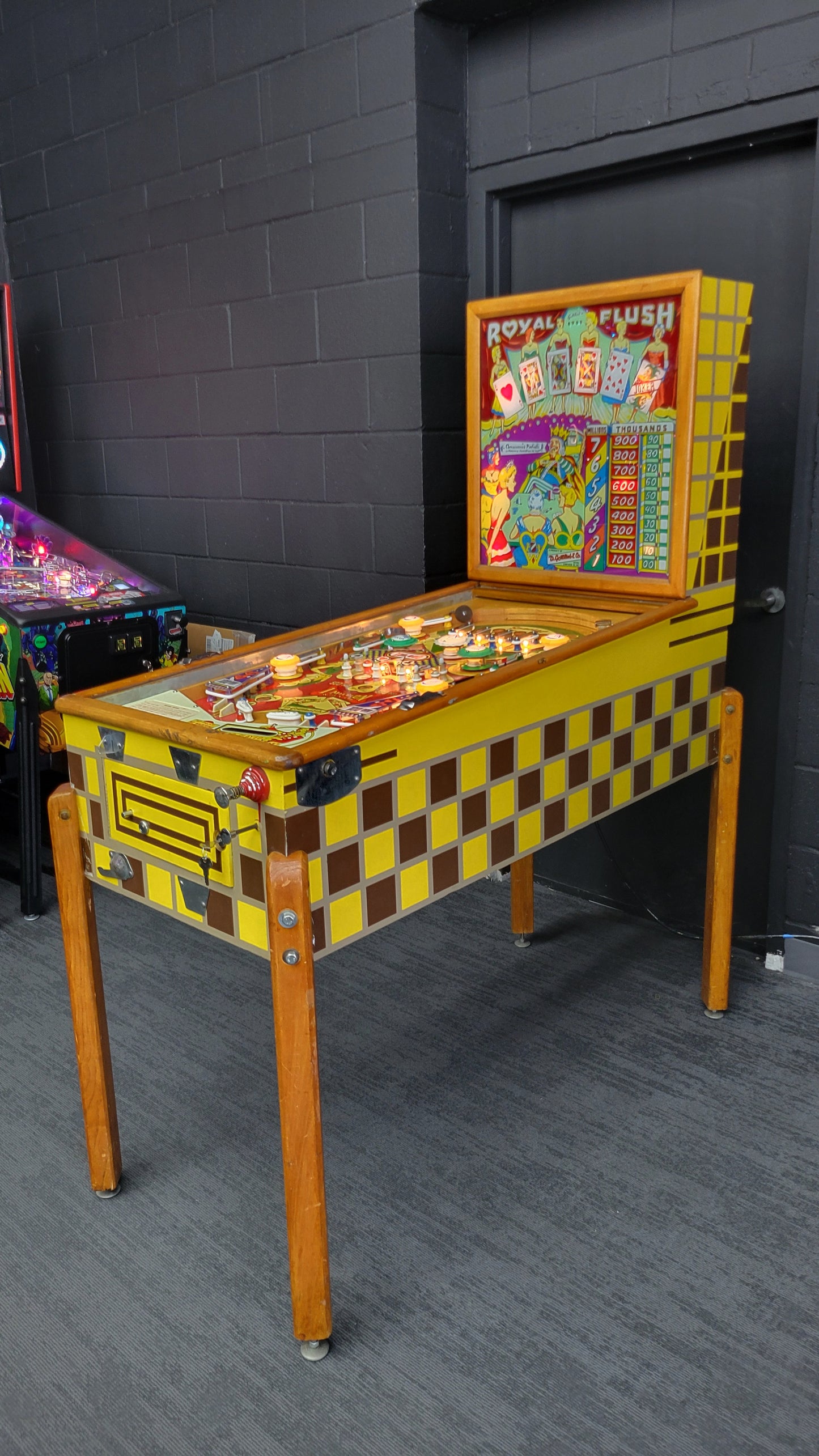 Gottlieb 1957 Royal Flush Vintage Pinball