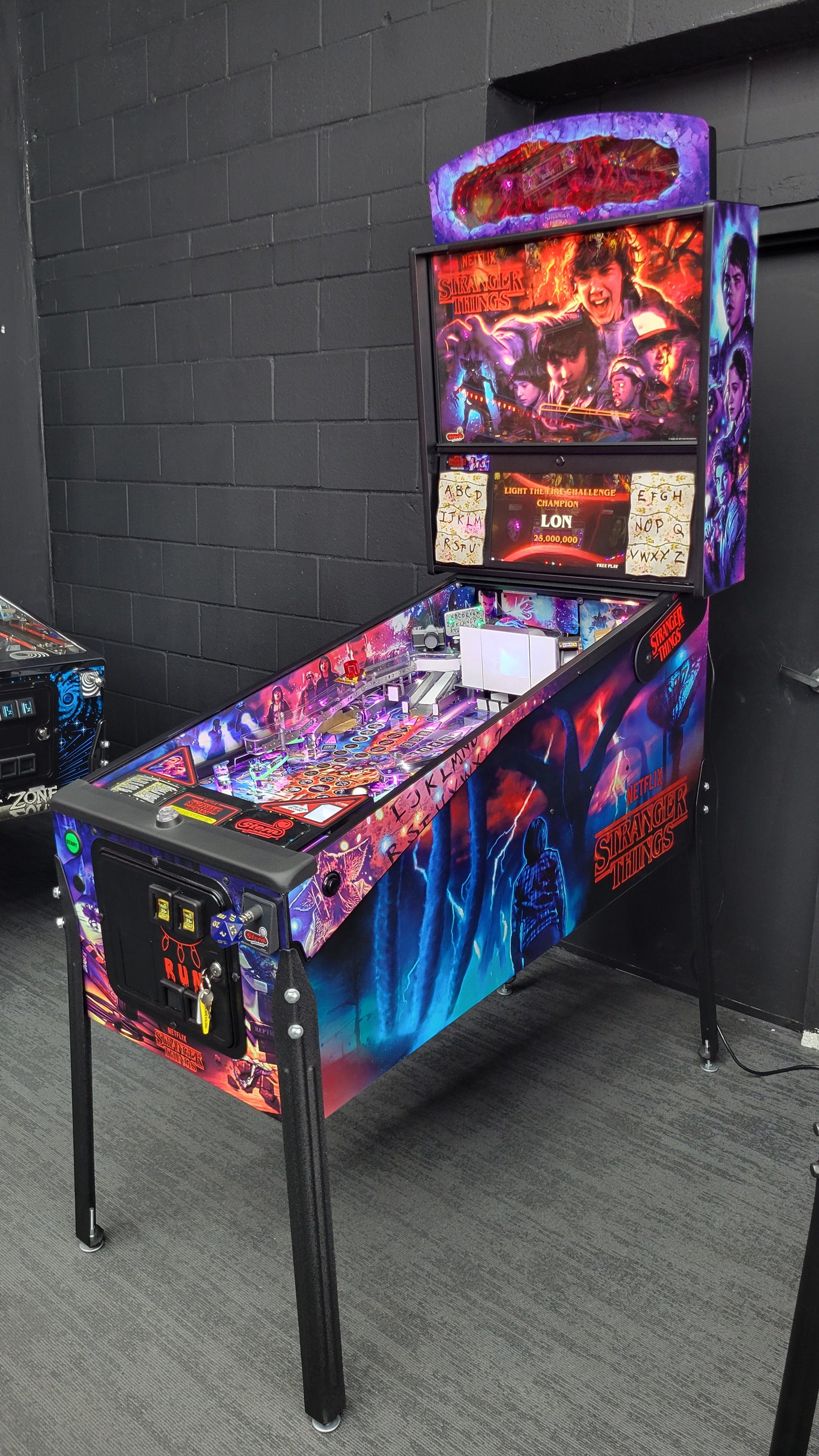 Stern Stranger Things Premium Loaded