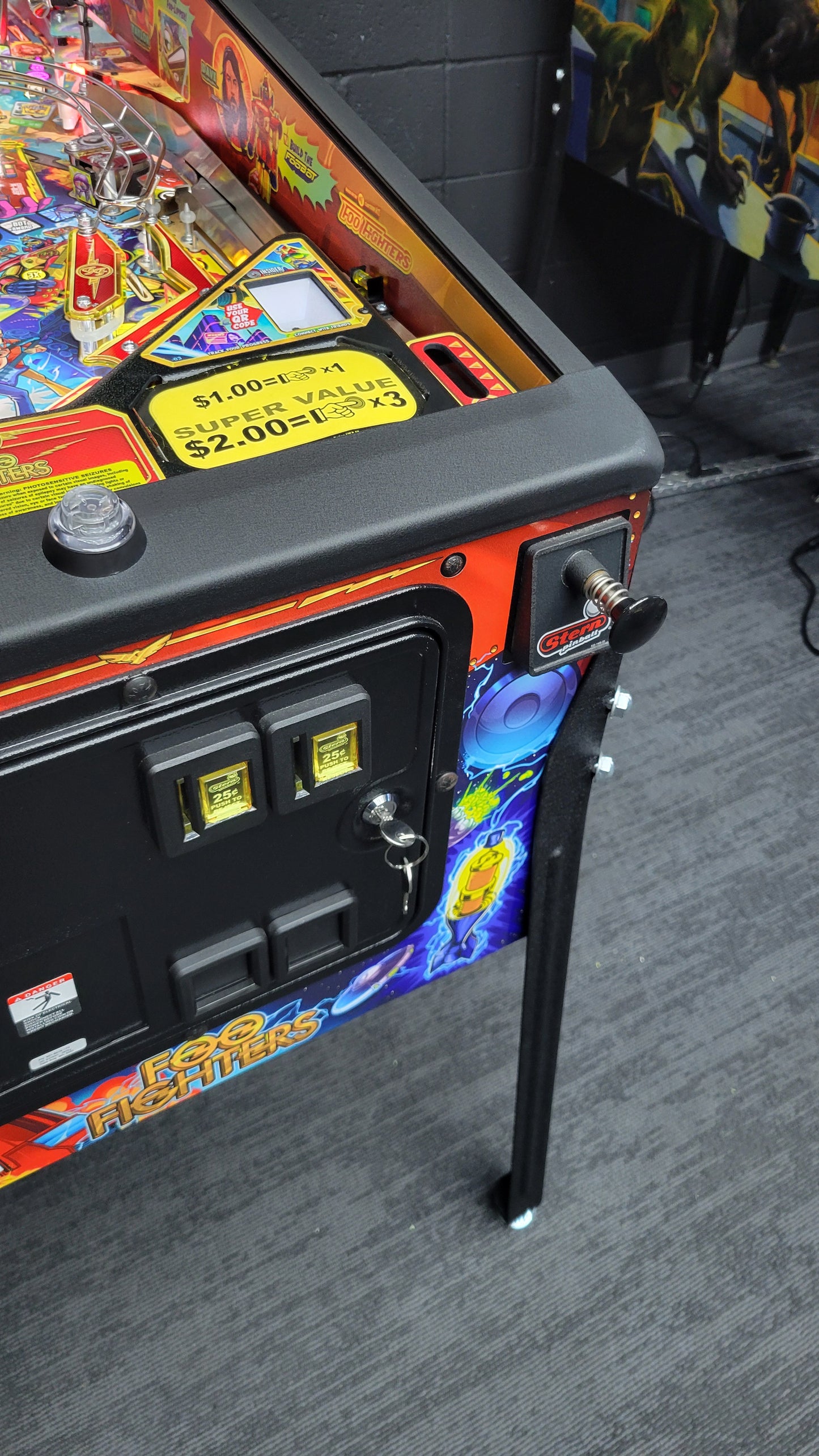 Stern Foo Fighters Pro Pinball