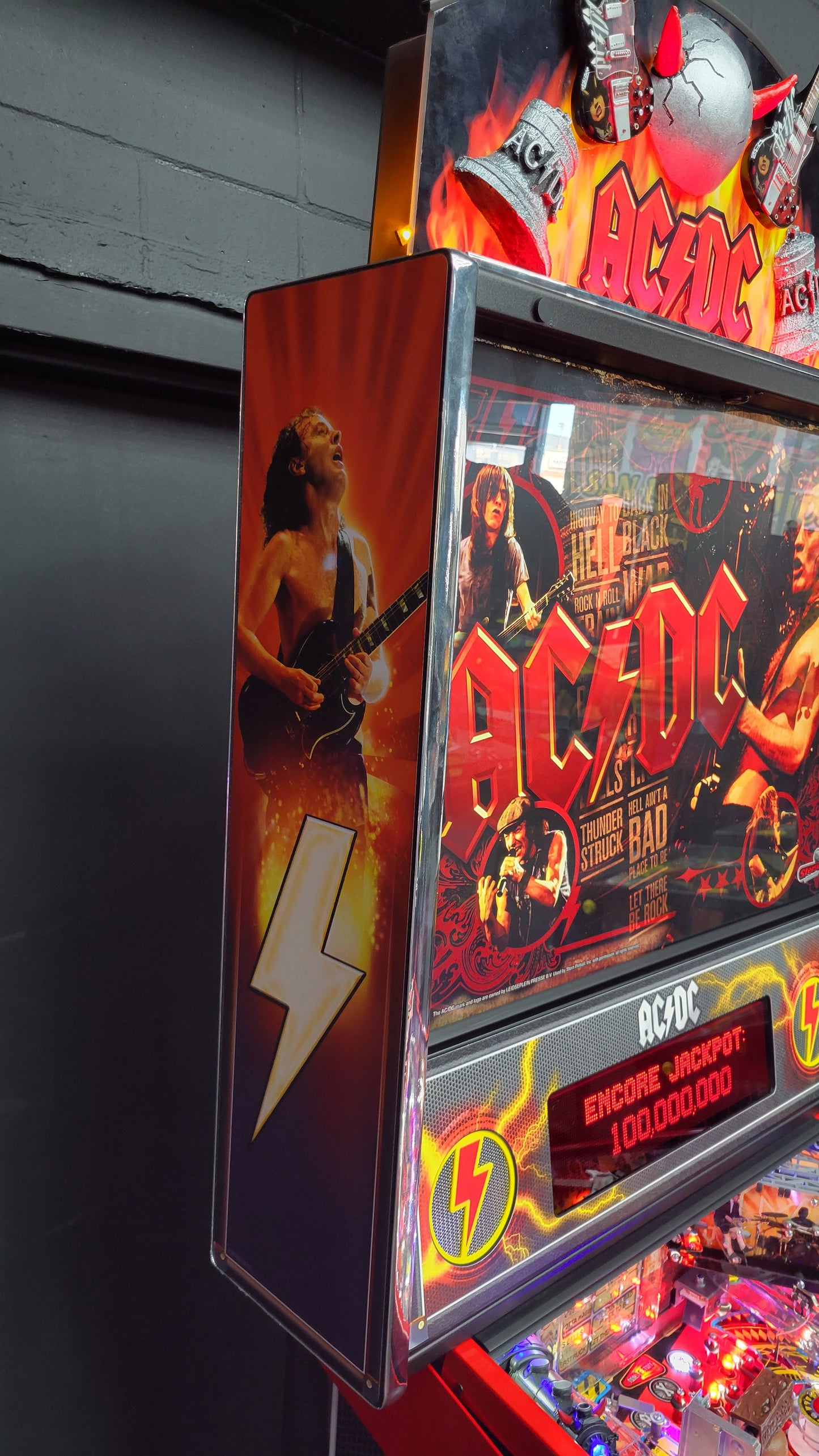Stern AC/DC Premium Vault Edition Pinball
