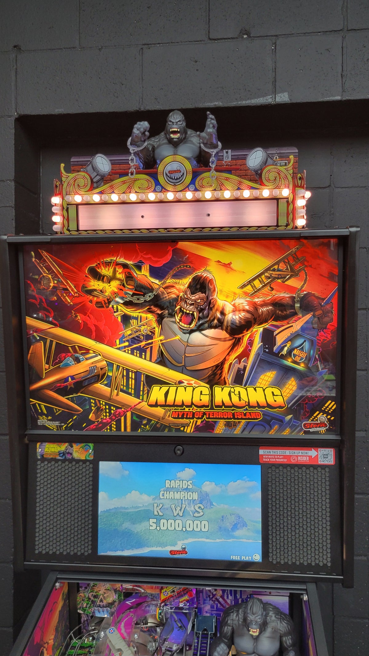 Stern King Kong Premium Pinball HUO