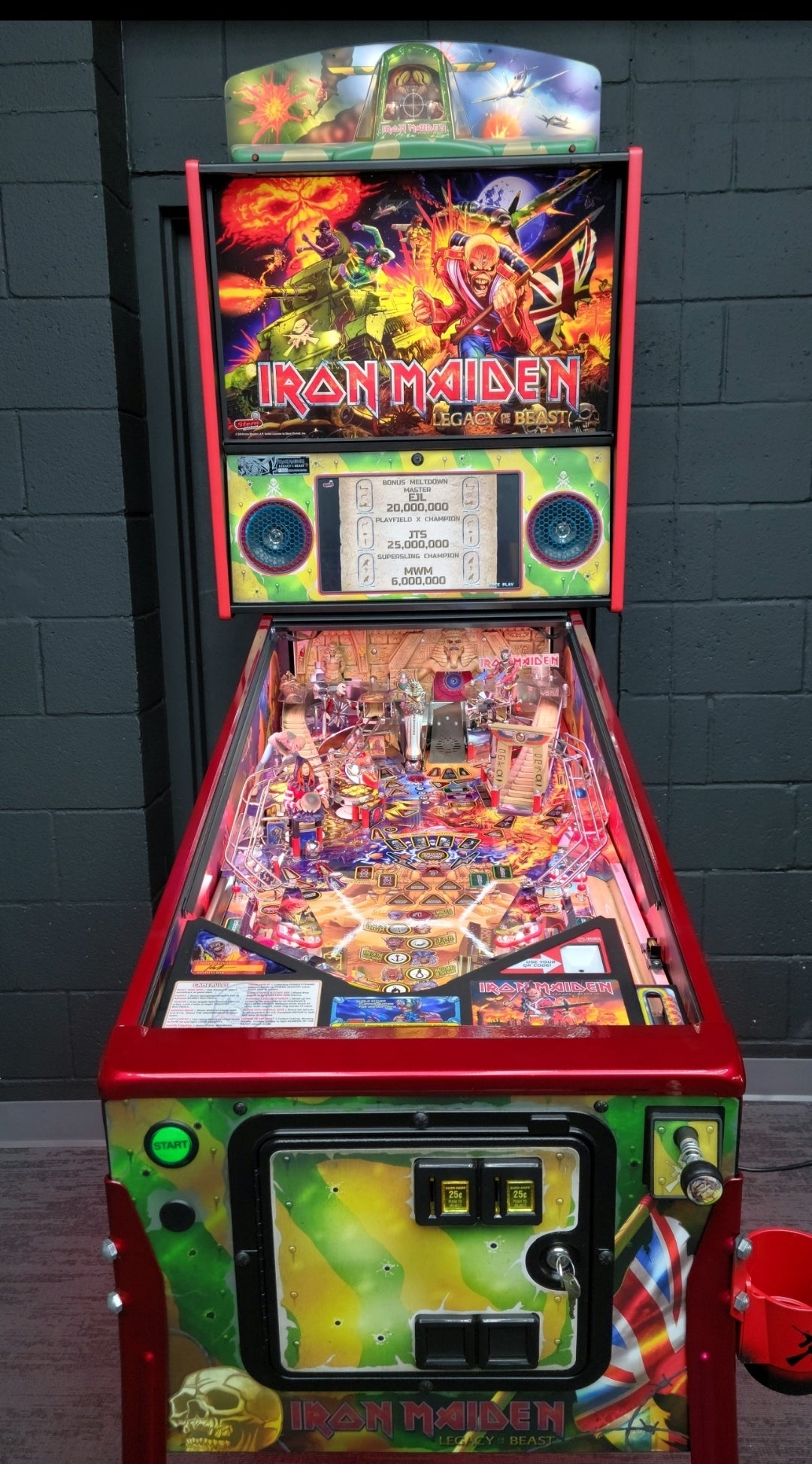 Stern Iron Maiden LE Pinball HUO