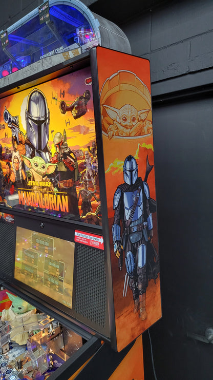 Stern Mandalorian Pro Pinball with Topper