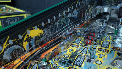 Stern Metallica Remastered Premium HUO Pinball