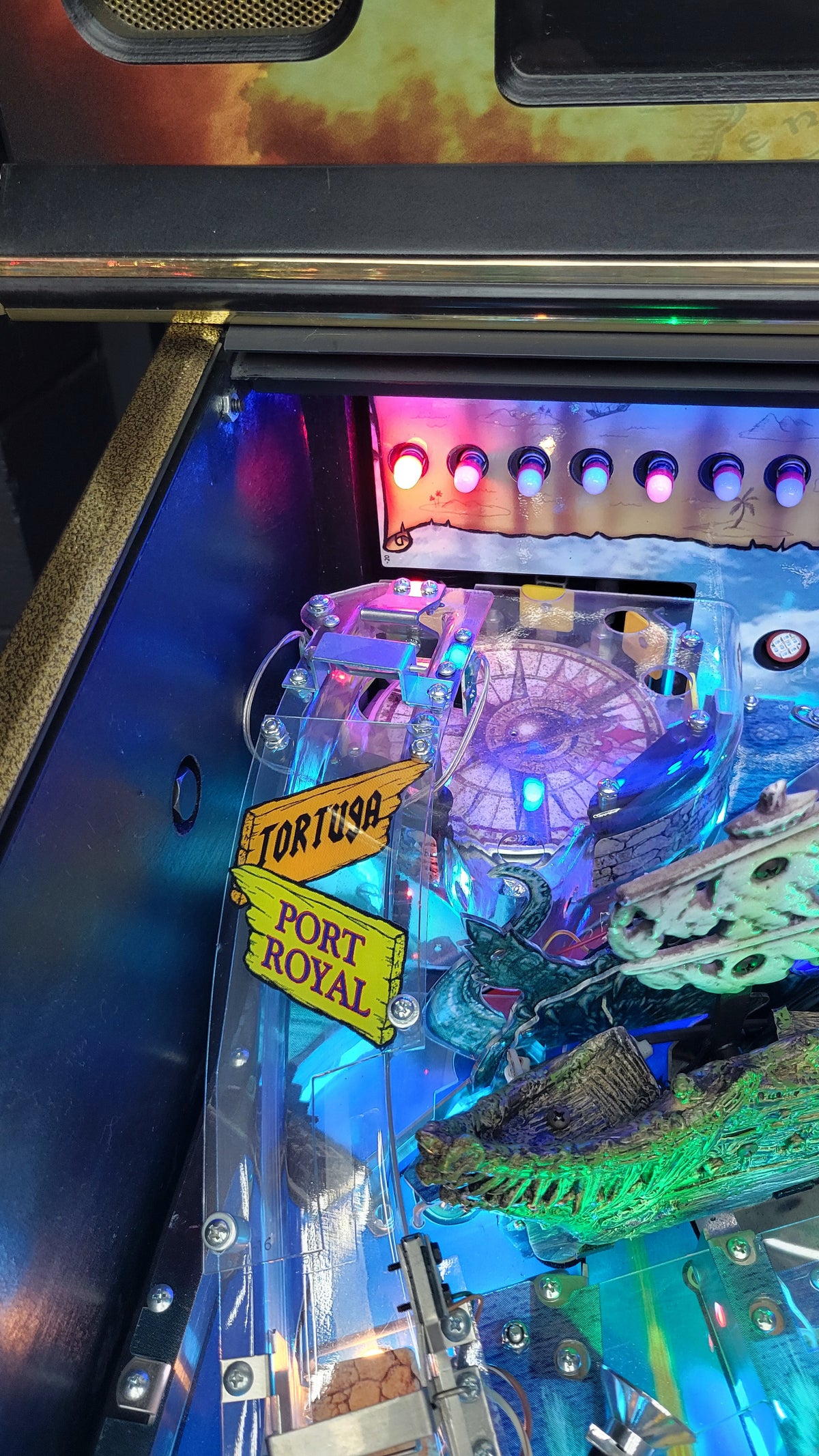 Stern Pirates Of Caribbean Pinball HUO