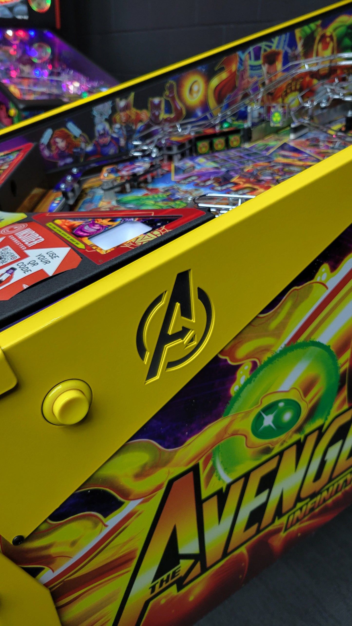 Stern The Avengers Infinity Quest Premium Pinball HUO