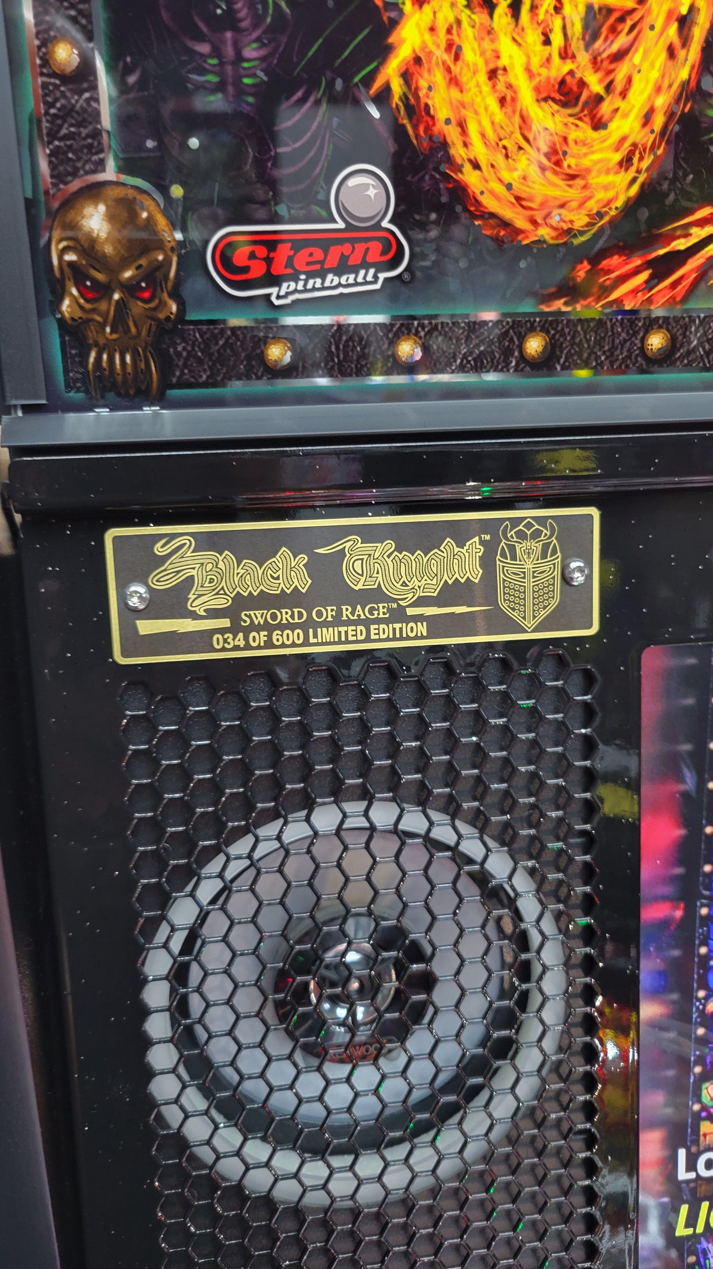 Stern Black Knight LE Pinball