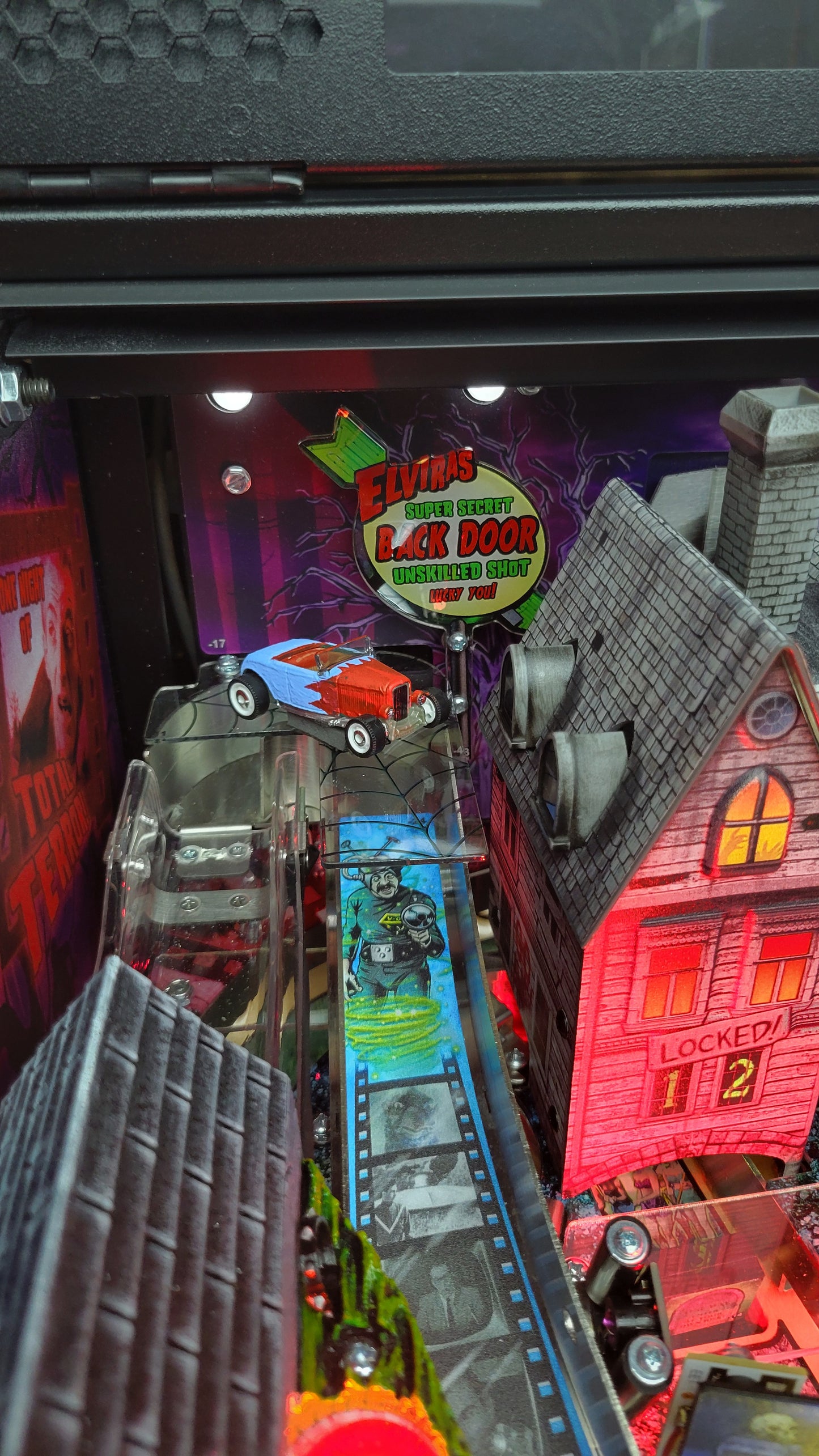 Elvira House of Horrors Premium Custom HUO Pinball Loaded!