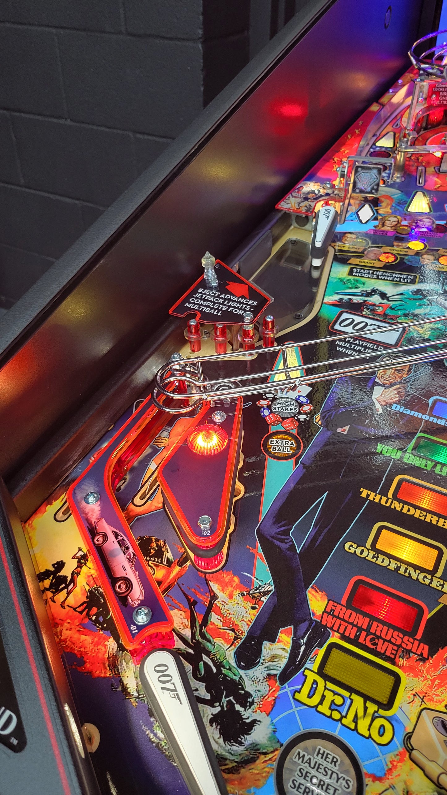 James Bond 007 Premium Pinball