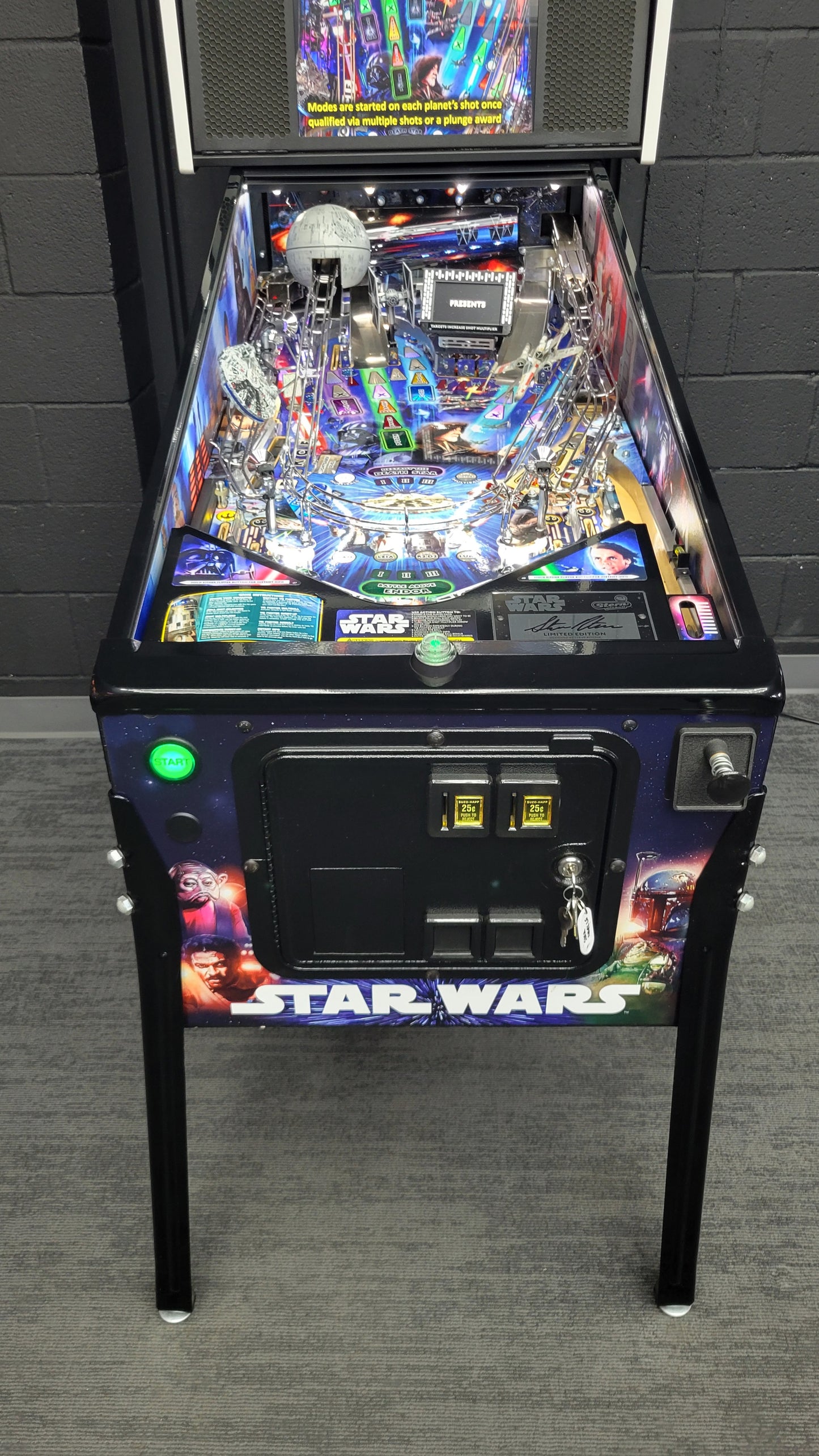 Star Wars LE Pinball with Official R2D2 Stern Topper