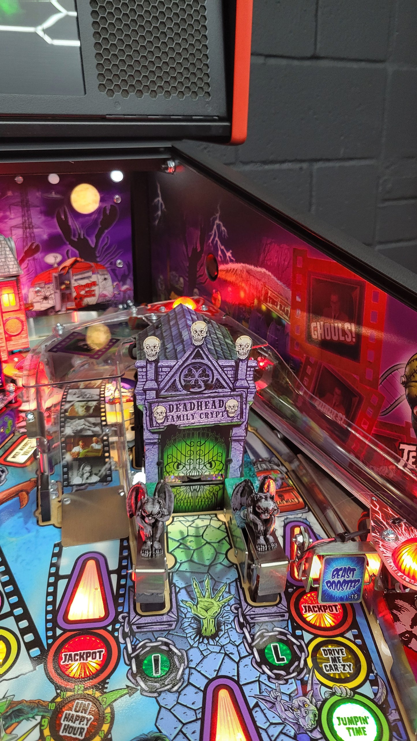 Elvira House of Horrors Premium Pinball HUO
