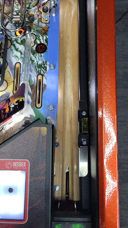 Stern Dungeon & Dragons The Tyrants Eve LE Pinball HUO