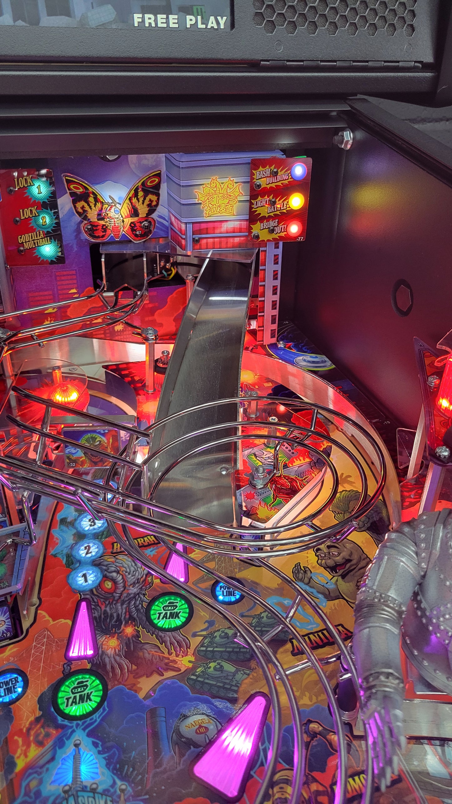 Stern Godzilla Premium Pinball HUO