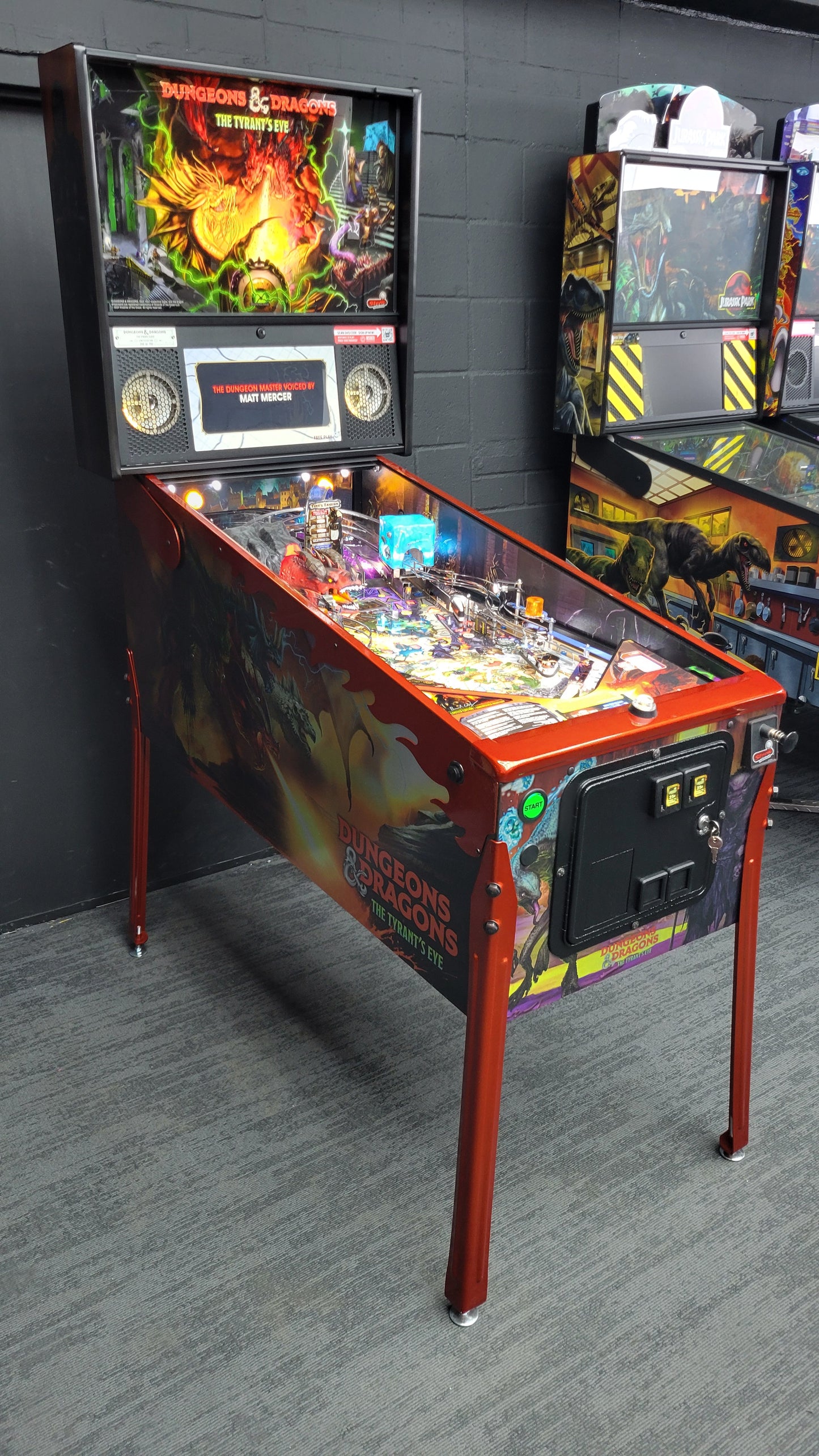 Stern Dungeon & Dragons The Tyrants Eve LE Pinball HUO