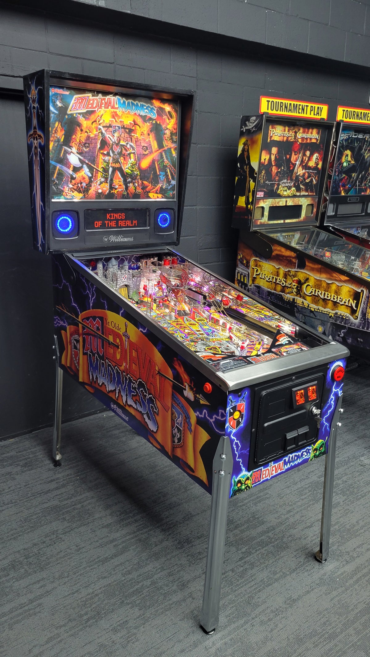 Williams Medieval Madness Pinball Original