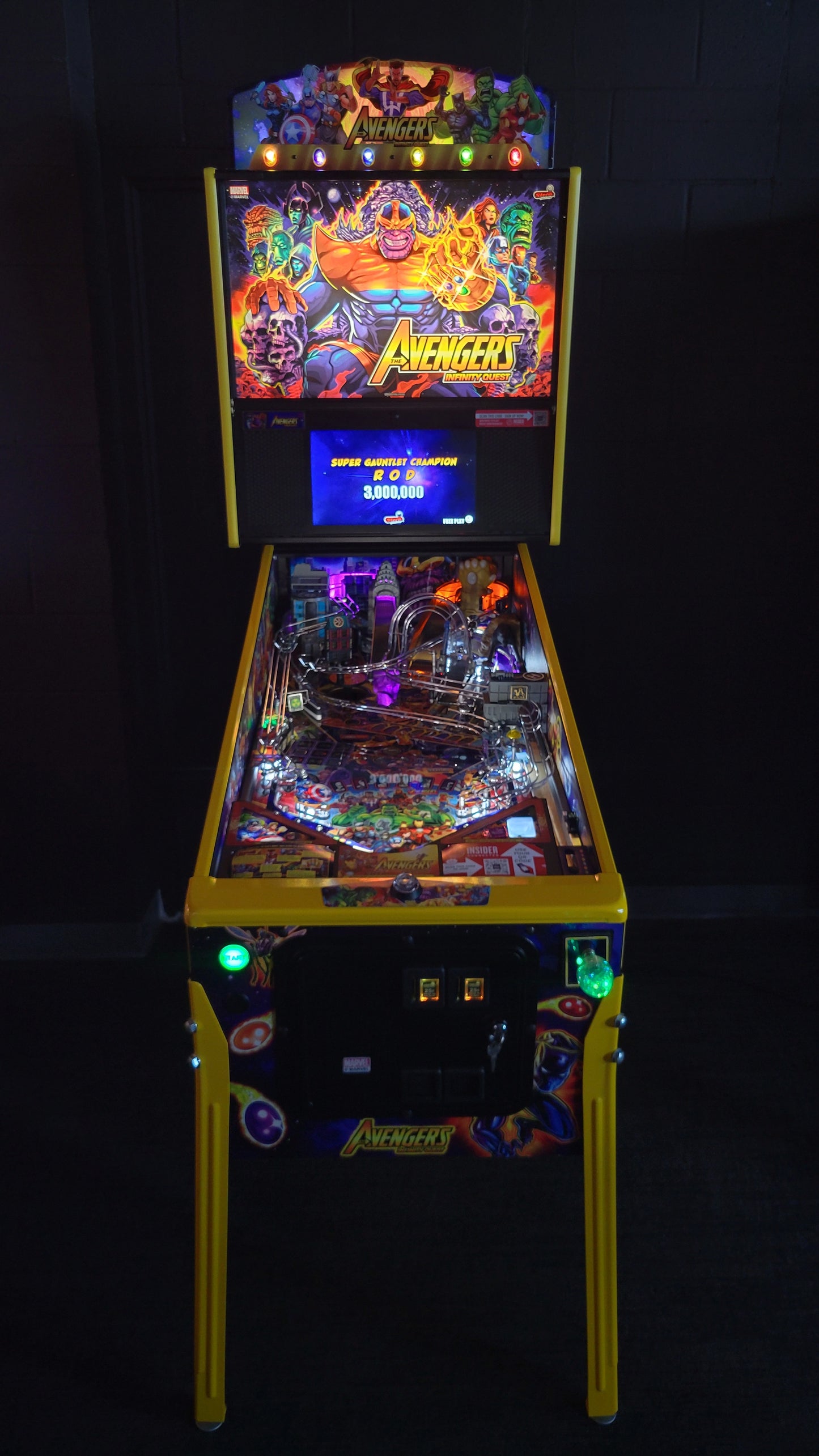 Stern The Avengers Infinity Quest Premium Pinball HUO