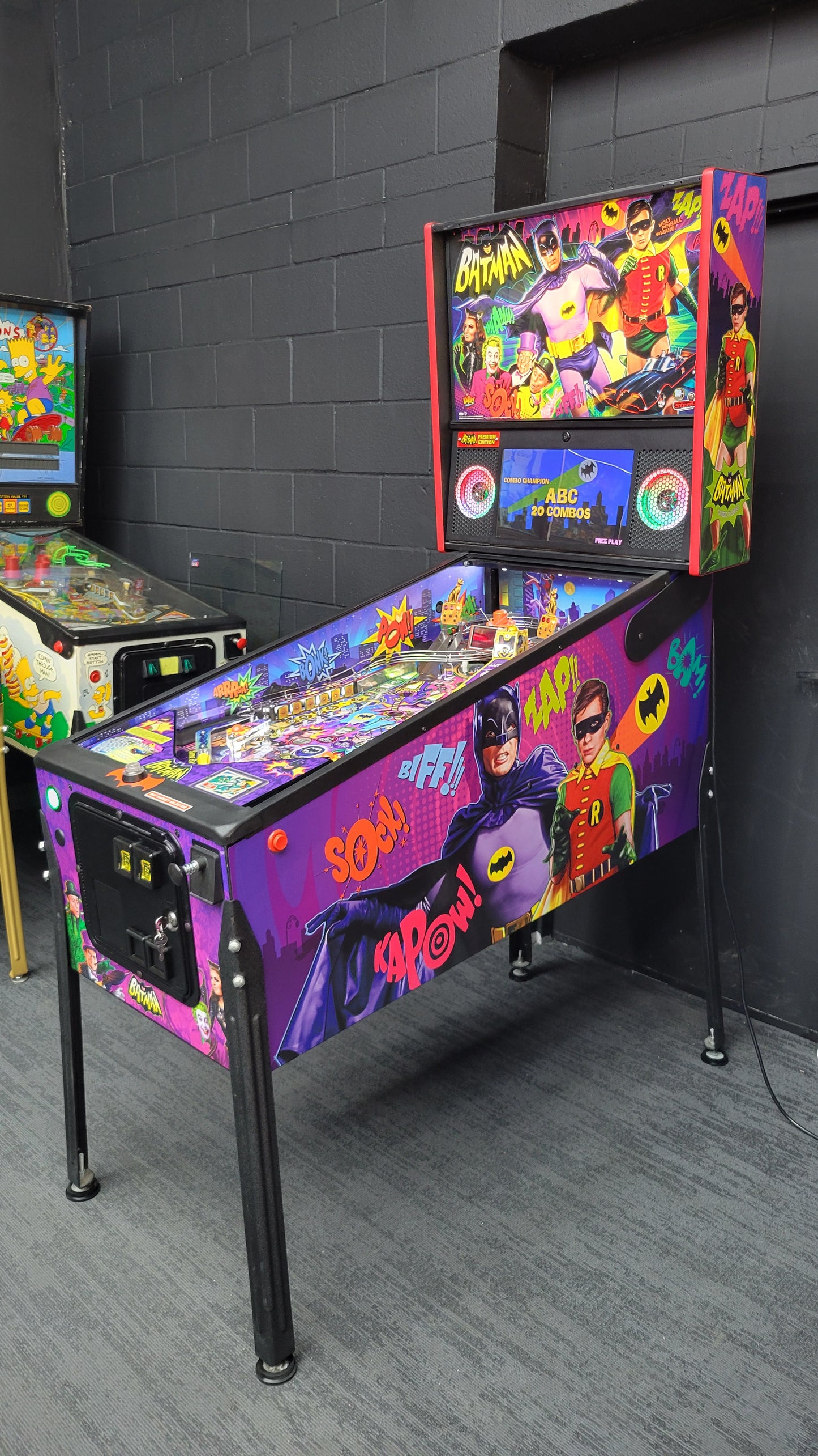 Stern Batman 66 Pinball