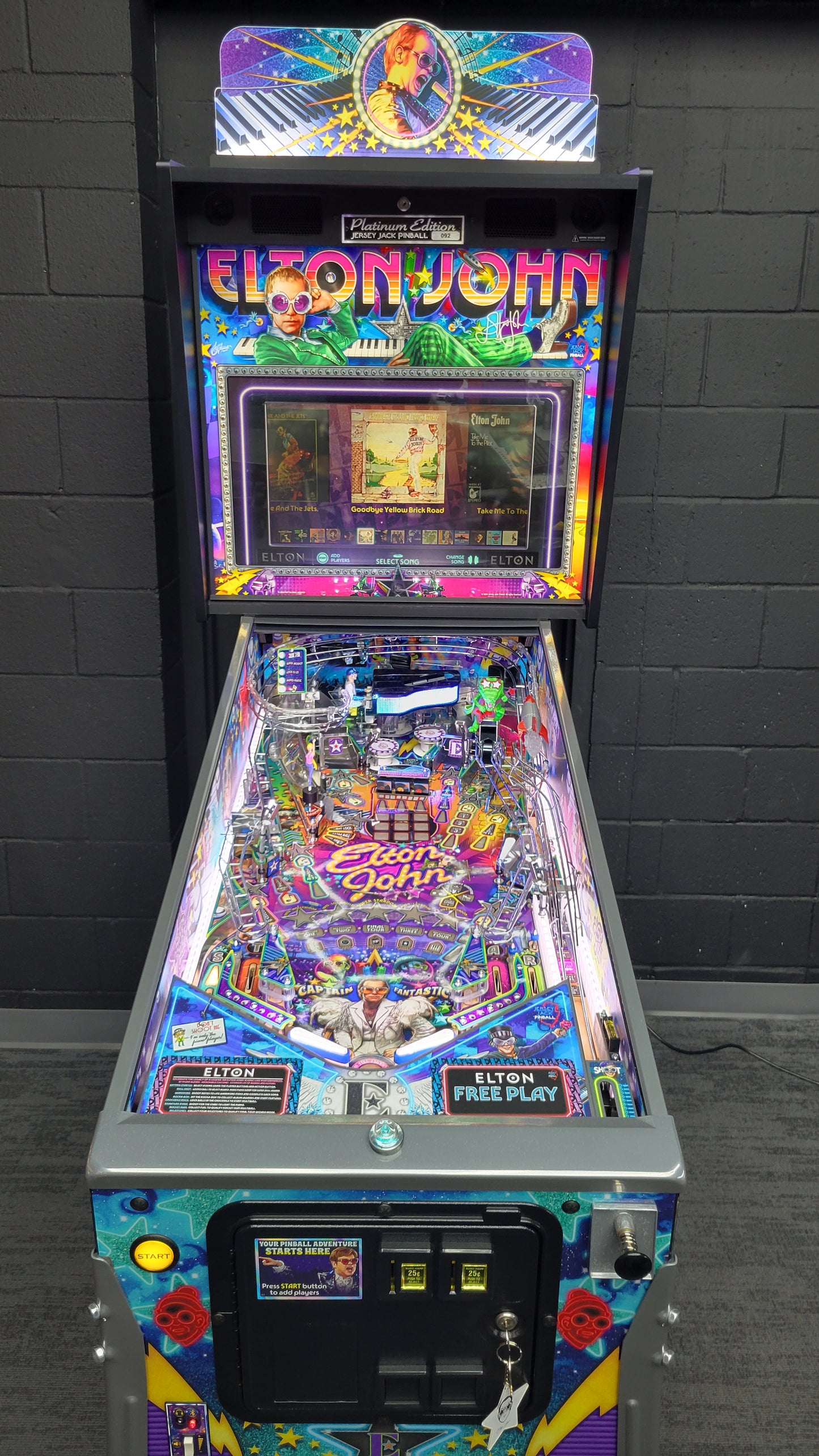 JJP Elton John Platinum Pinball HU0