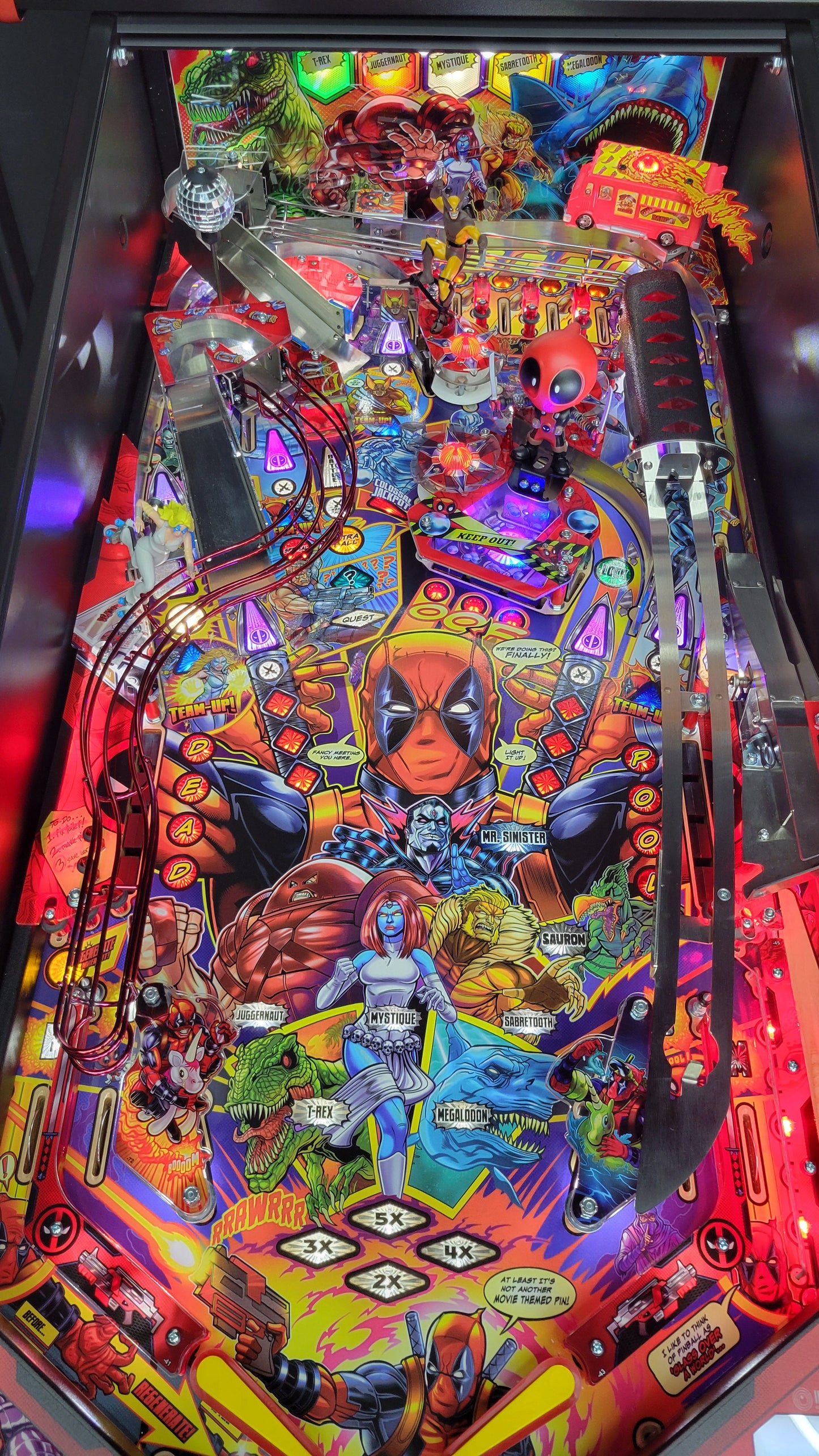 Deadpool Premium pinball by Stern