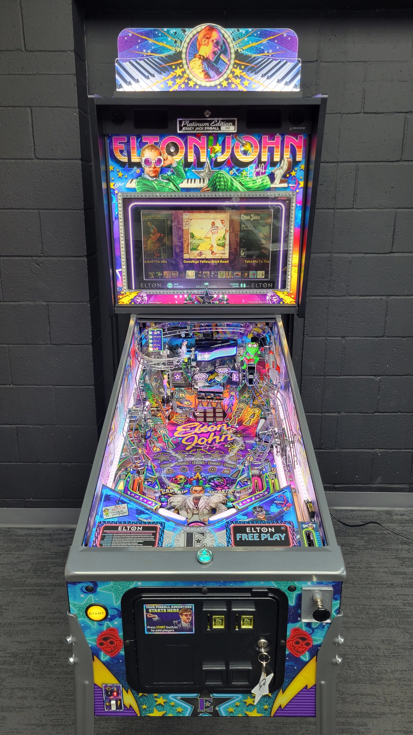 JJP Elton John Platinum Pinball HU0