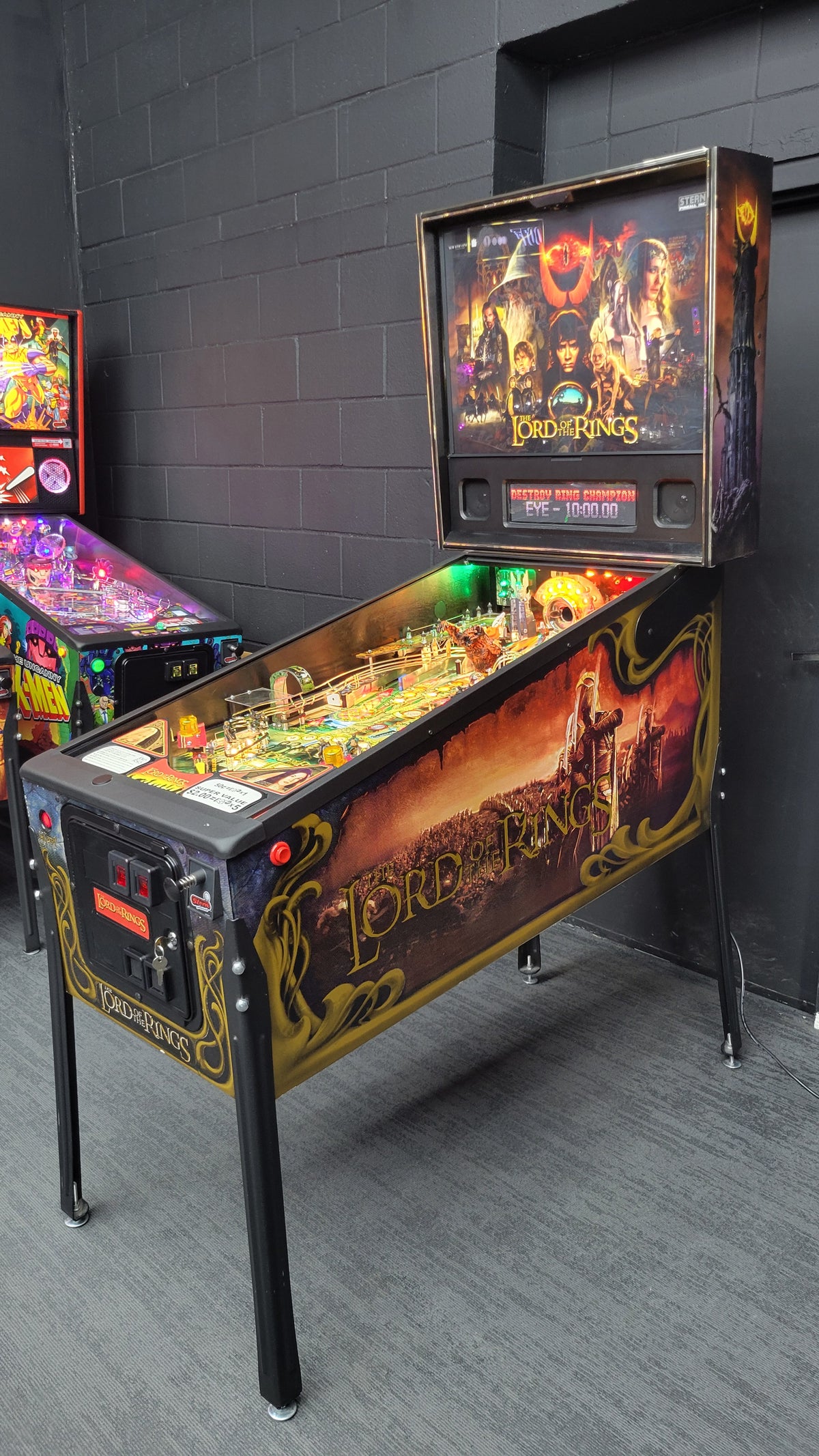 Stern Lord Of The Rings Pinball HUO