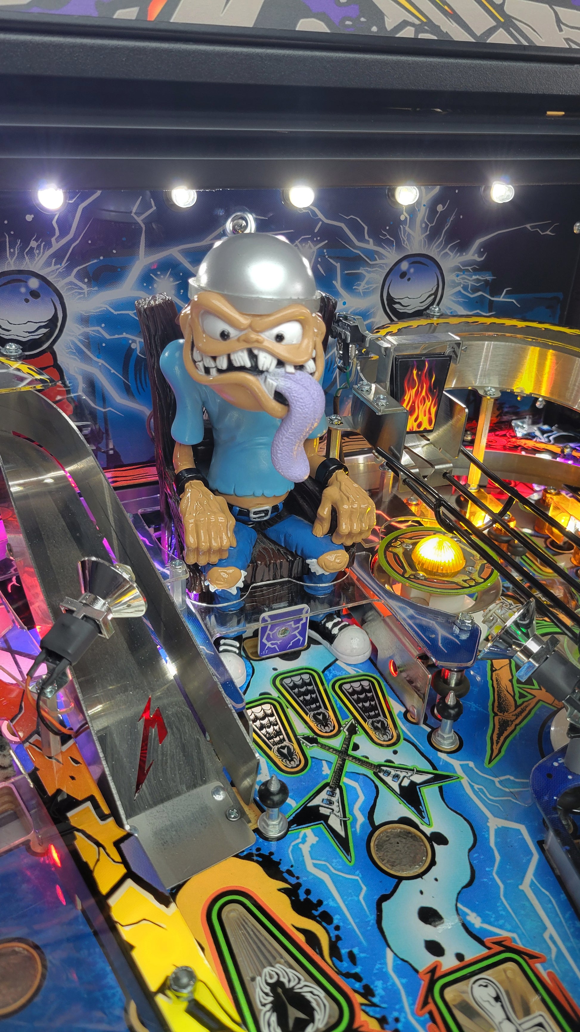 Stern Metallica Premium Vault Pinball