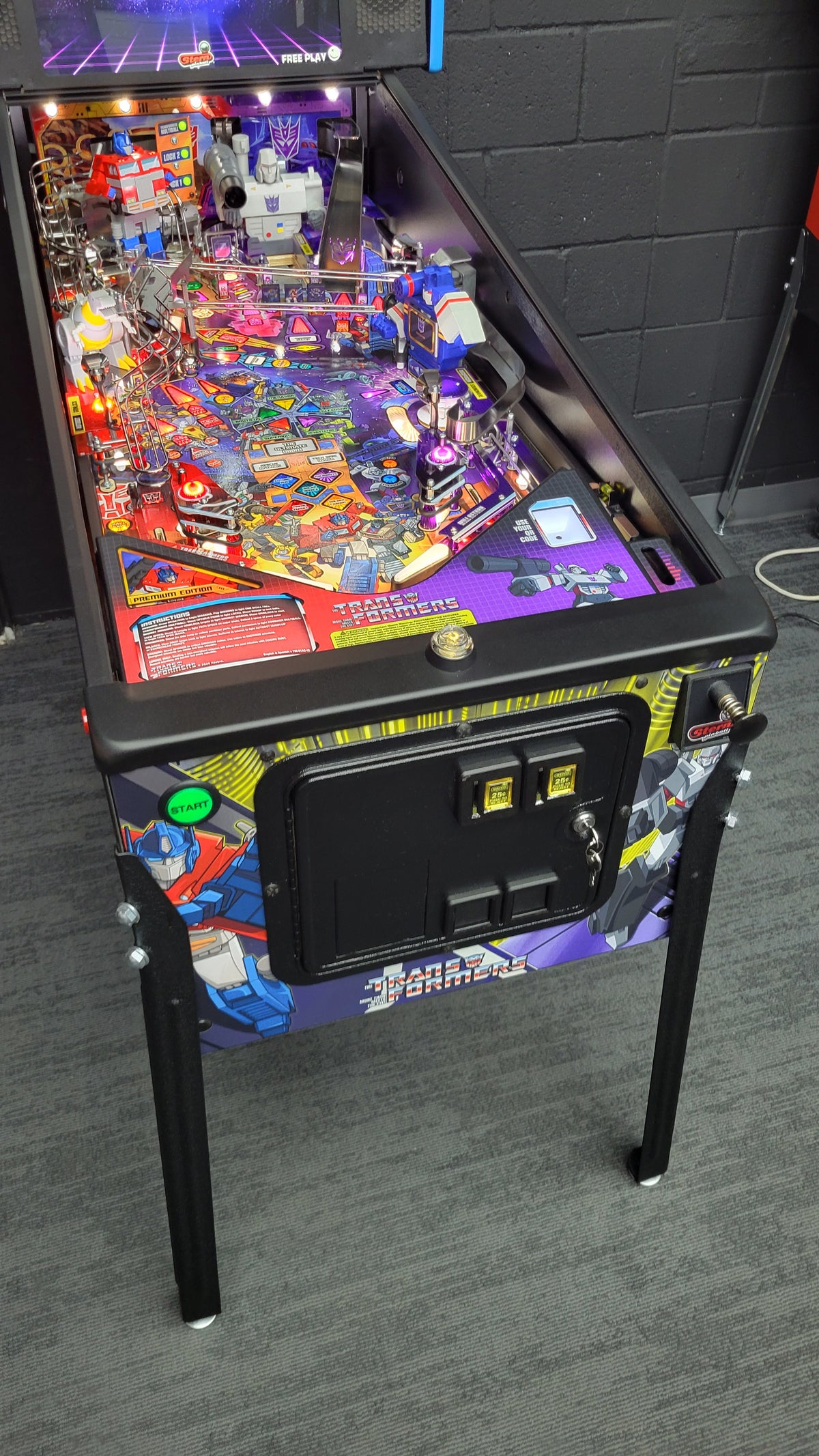 Stern Transformers More Than Meets The Eye Premium Pinball HUO