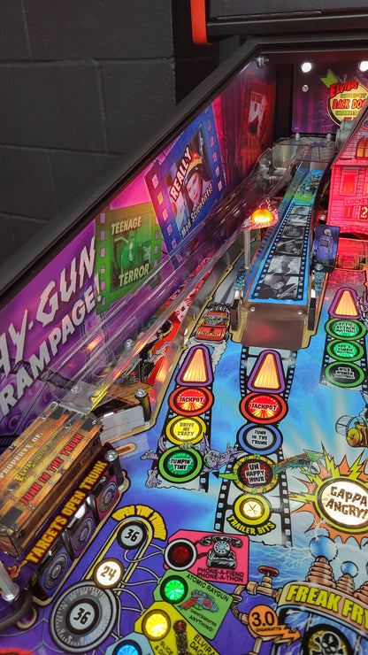 Stern Elvira’s House Of Horrors Premium Pinball HUO