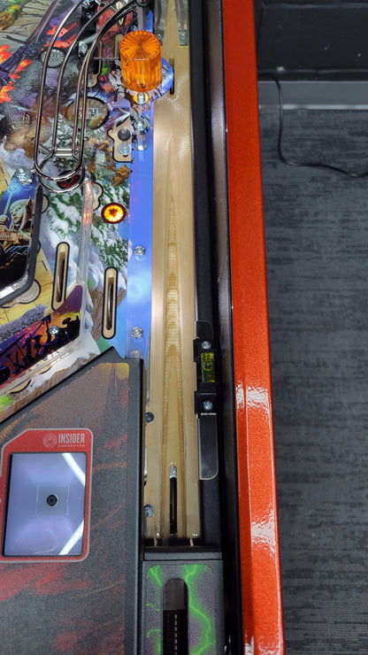 Stern Dungeon & Dragons The Tyrants Eve LE Pinball HUO