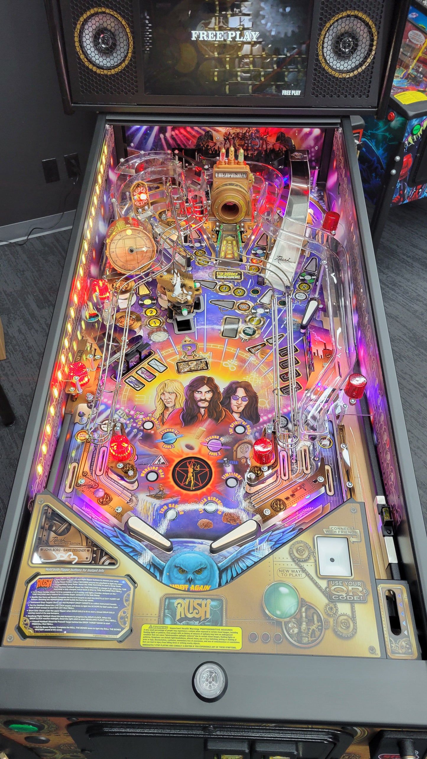 Rush LE Pinball with Stern Official Topper HUO