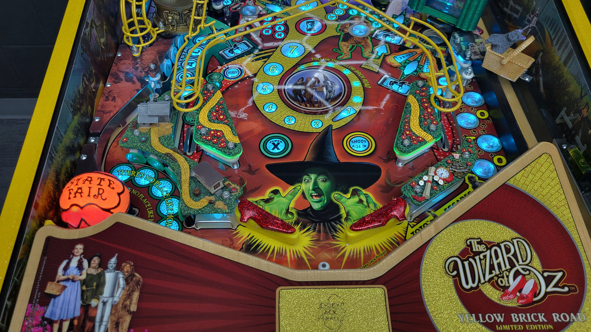 Wizard Of Oz Yellow Brick Road Edition HUO by Jersey Jack Pinball
