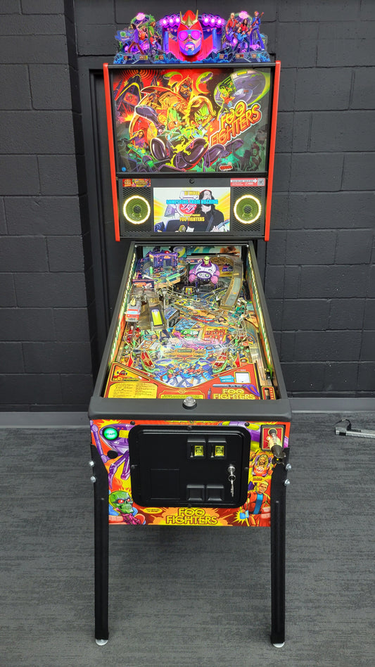 Stern Foo Fighters Premium with Topper Loaded!